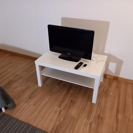 3 Hebergements - Au 1Er Etage 1 Appartement 2 Pieces Et Au 2Eme Etage Un Logement De 2 Chambres Louees Separement Avec Coin Cuisine Et Toilettes A Partager- Dans Pavillon Au Pied Du Rer B A 5 Minutes De Paris Et 30 Mn Stade De France Cachan Eksteriør billede