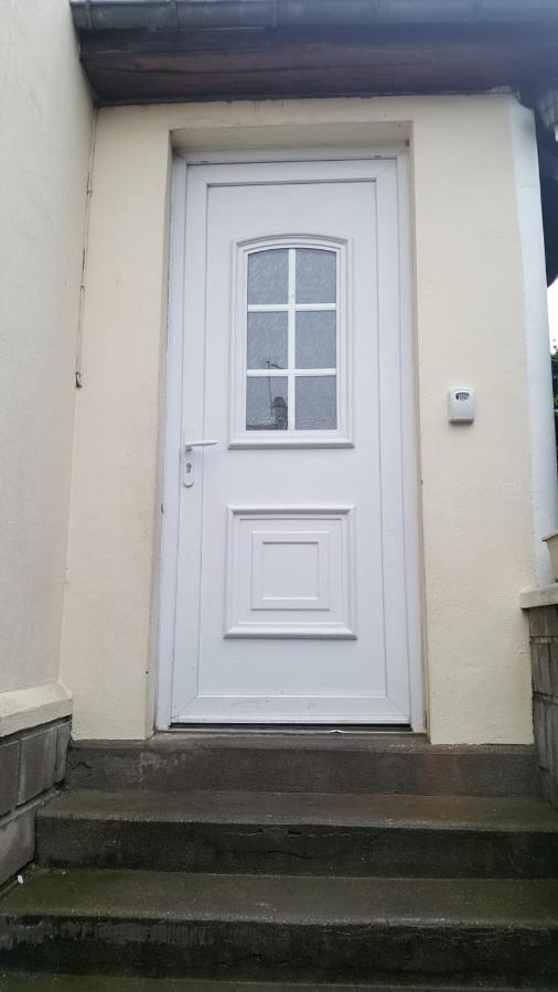 3 Hebergements - Au 1Er Etage 1 Appartement 2 Pieces Et Au 2Eme Etage Un Logement De 2 Chambres Louees Separement Avec Coin Cuisine Et Toilettes A Partager- Dans Pavillon Au Pied Du Rer B A 5 Minutes De Paris Et 30 Mn Stade De France Cachan Eksteriør billede