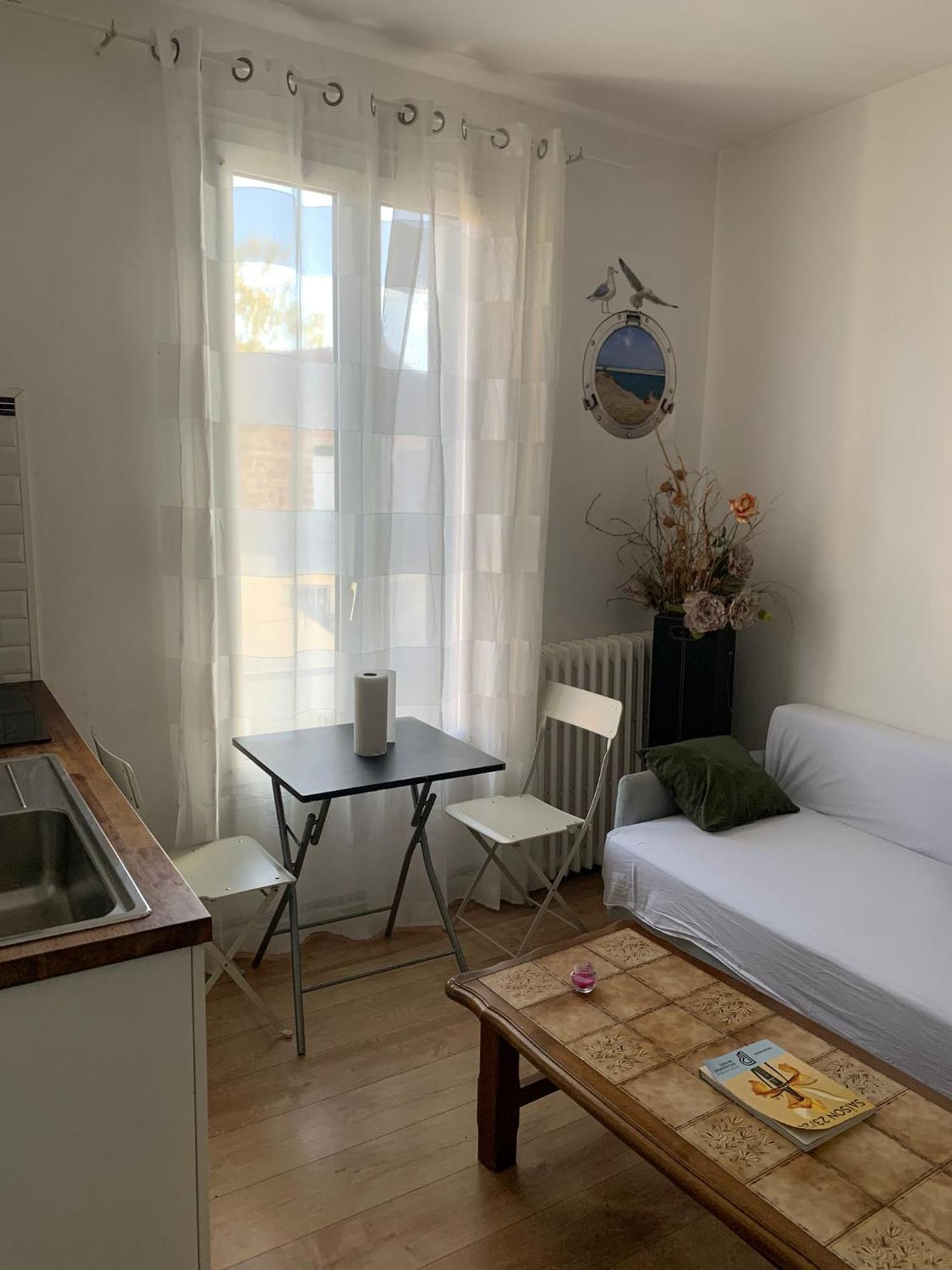 3 Hebergements - Au 1Er Etage 1 Appartement 2 Pieces Et Au 2Eme Etage Un Logement De 2 Chambres Louees Separement Avec Coin Cuisine Et Toilettes A Partager- Dans Pavillon Au Pied Du Rer B A 5 Minutes De Paris Et 30 Mn Stade De France Cachan Eksteriør billede